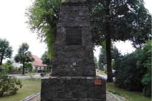 Radtour Ladeburg: Kriegerdenkmal